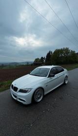 BMW Bmw e90 Lci 318d 320d M Paket ab werk - BMW 318: 318d M Paket