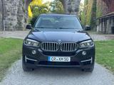 BMW X5 xDrive40d Vollleder Standheizung CarPlay  - BMW X5 mit Diesel-Antrieb: mit Apple Carplay, Geländewagen