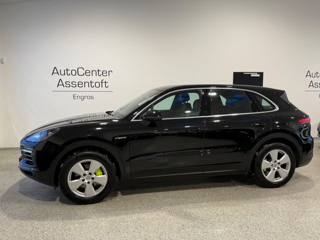 PORSCHE Cayenne E-Hybrid Plug-In Netto 37.000