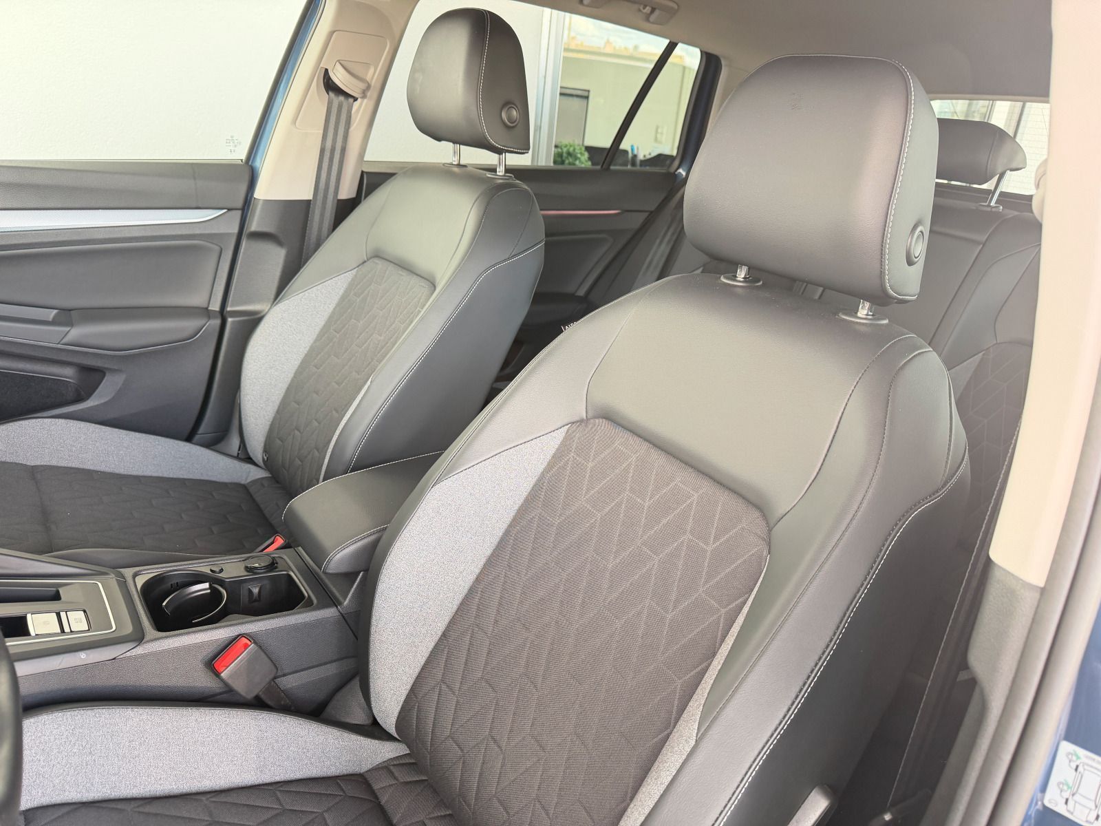 Volkswagen Golf - Bild 12