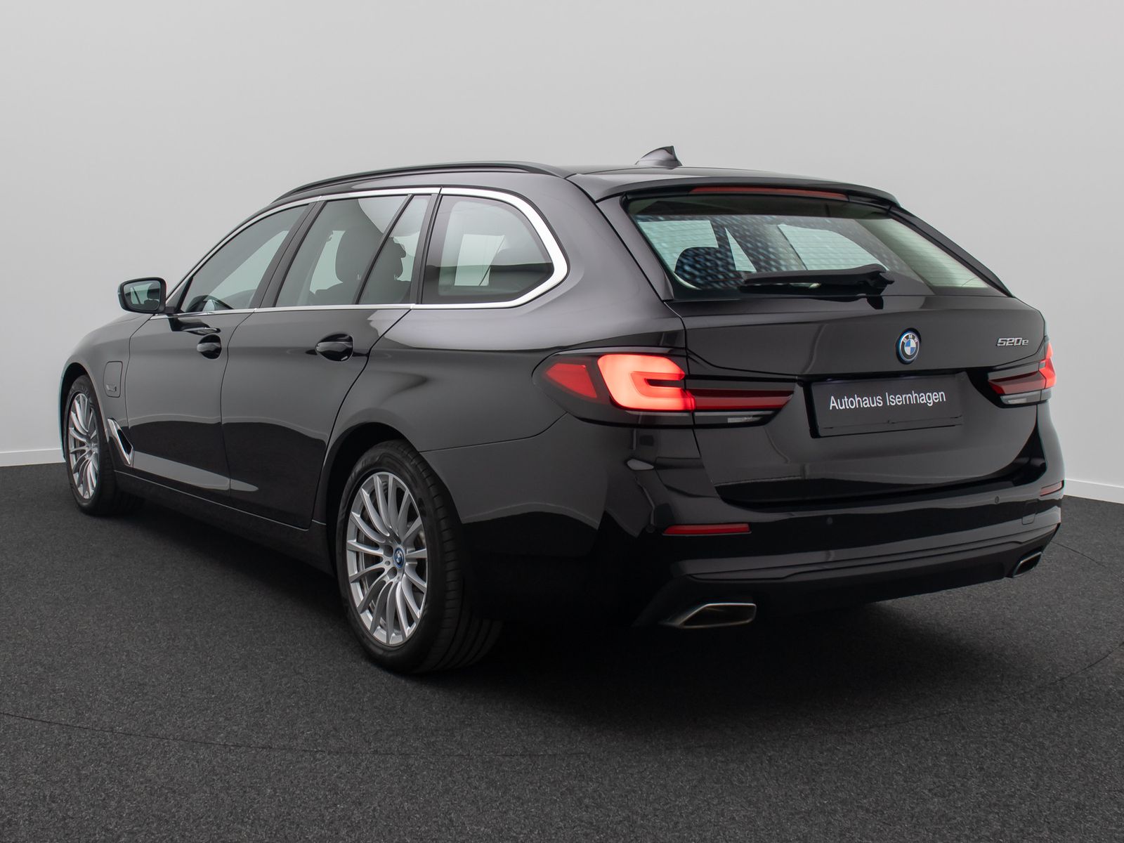 Fahrzeugabbildung BMW 520e Alarm Komfort PDC DAB GeschwindigReg 18Zoll