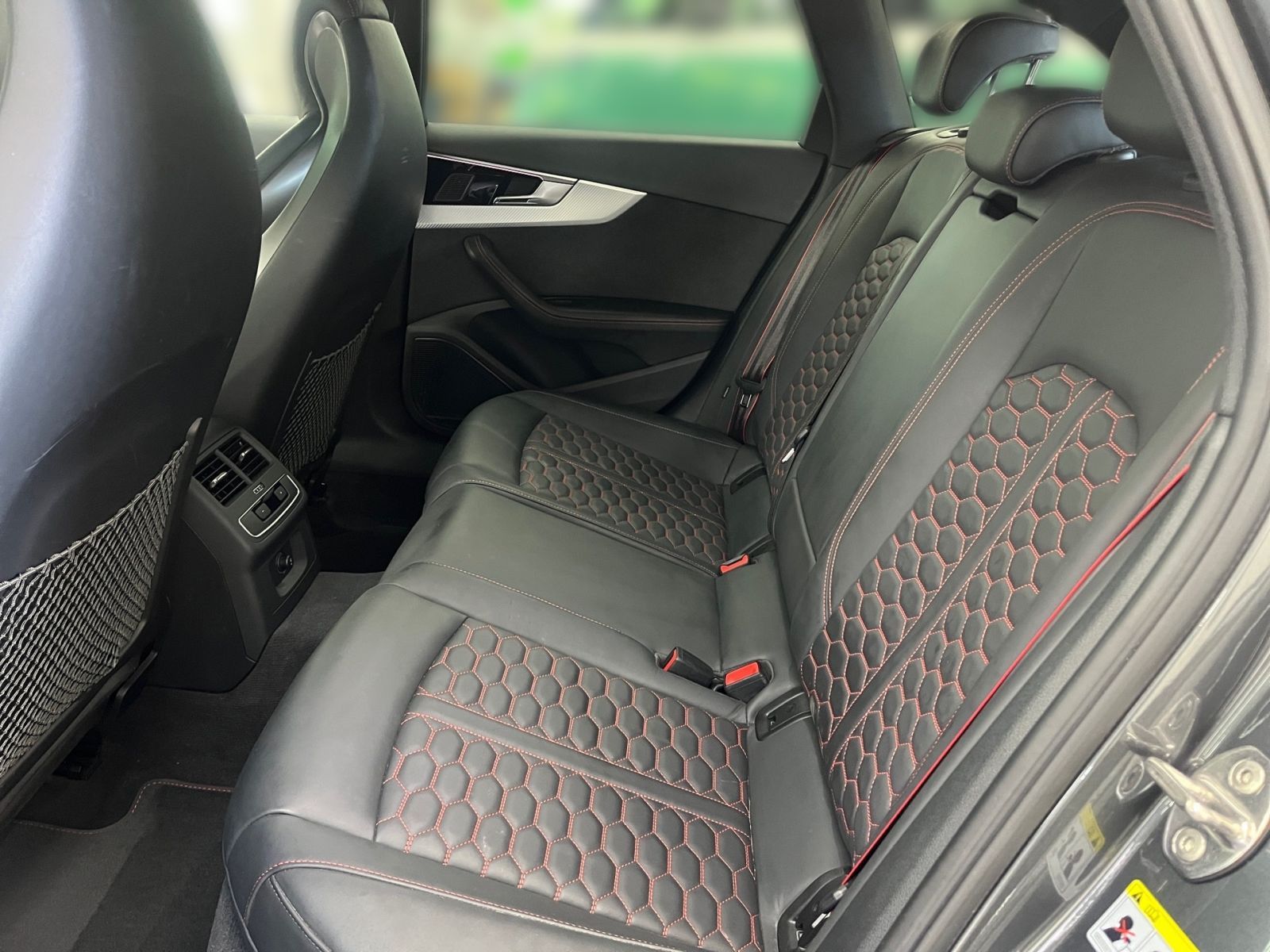 Audi RS4 - Bild 10