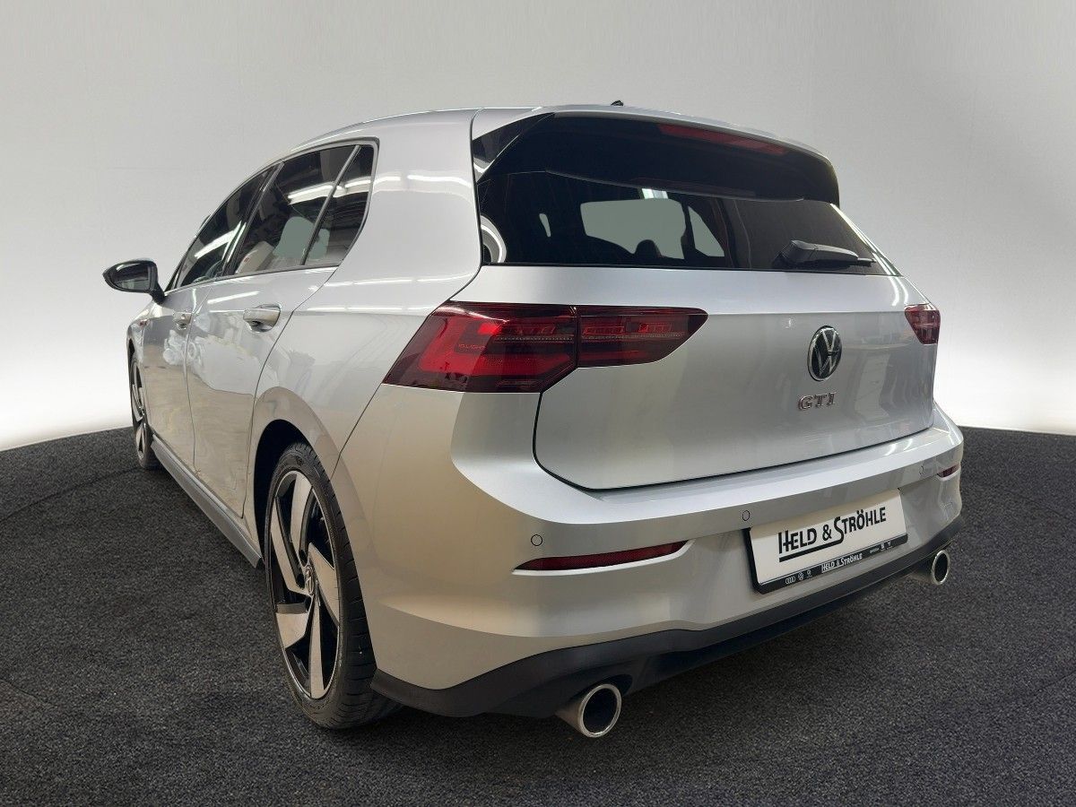 Volkswagen Golf - Bild 3