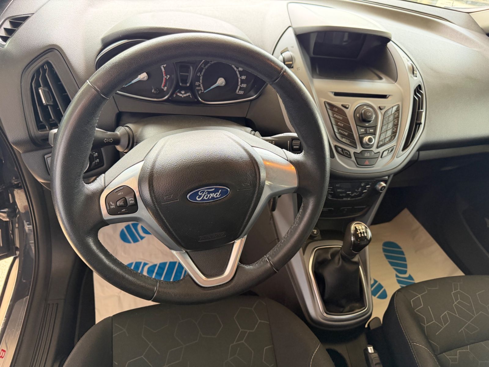 Fahrzeugabbildung Ford B-Max B-MAX Sync Edition