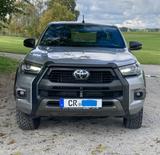 Toyota Hilux Extra Cab "Invincible" 2,8L-D-4D - Toyota Hilux: 2.8