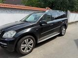 Mercedes-Benz 7 Sitzer MB GL 350 CDI 4MATIC BlueEFFICIENCY - - Mercedes-Benz GL 350: Cdi 4matic