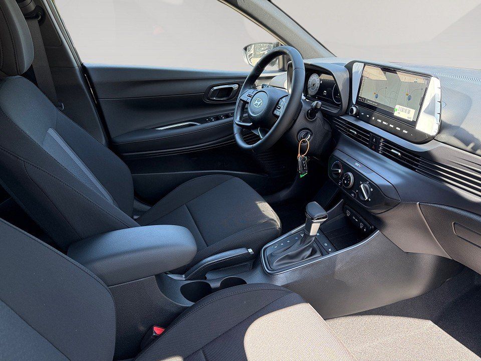 Fahrzeugabbildung Hyundai i20 1.0T 90PS DCT Blackline