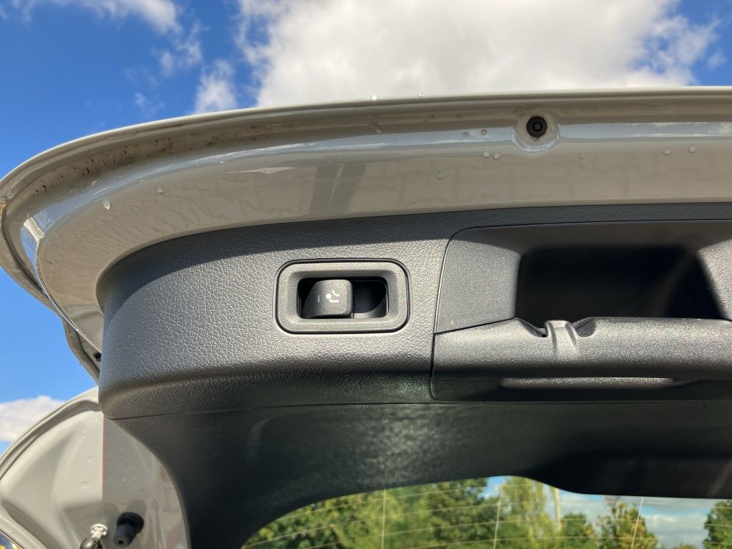 Fahrzeugabbildung Mercedes-Benz GLA 200 AMG Line*Night Paket*el. Heckklappe*LED