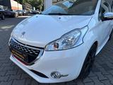 Peugeot 208 1.6 GTi * Scheckheft * Leder * Navi - Peugeot 208 Gebrauchtwagen