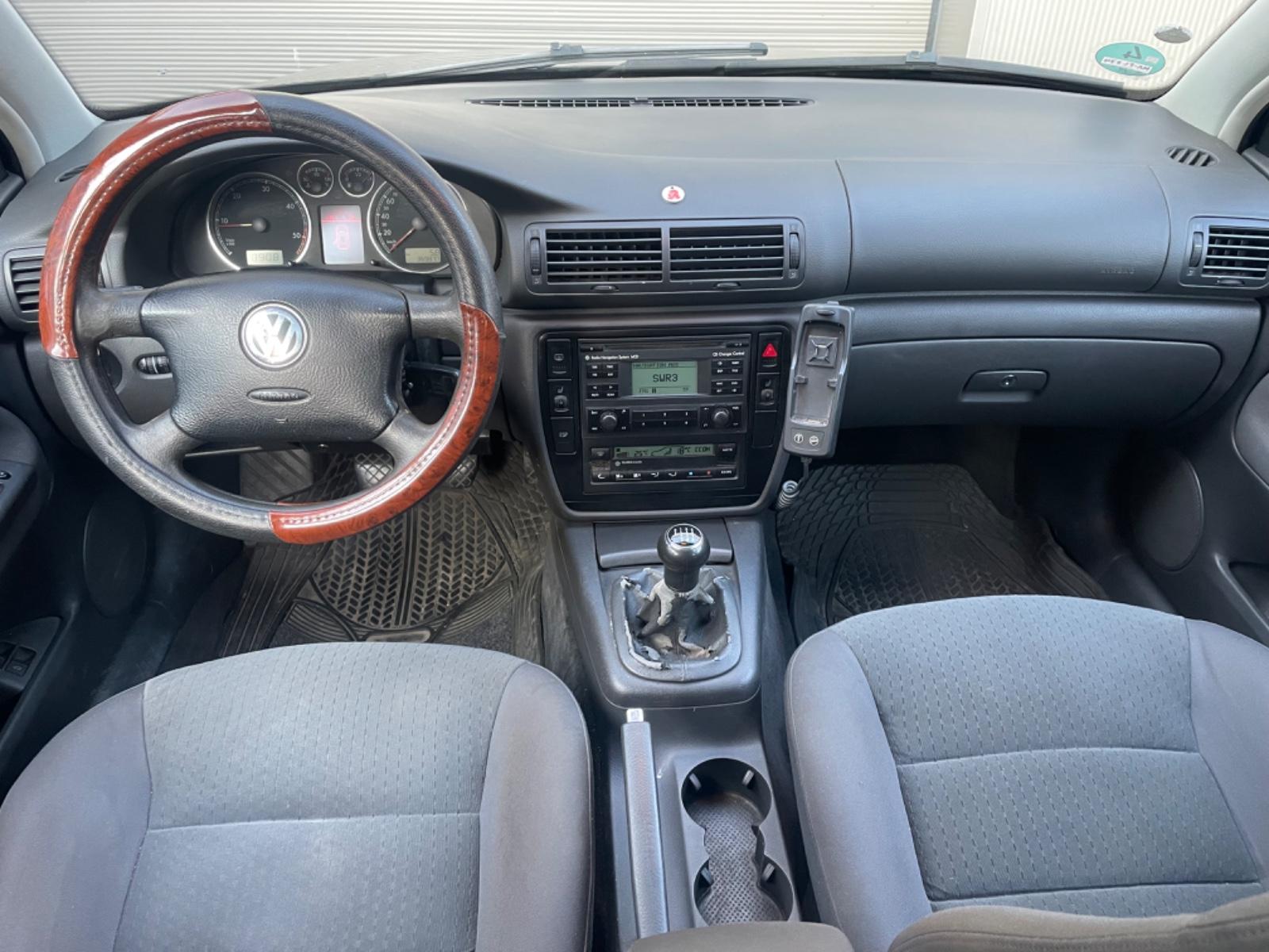 Volkswagen Passat 2005 — photo 7