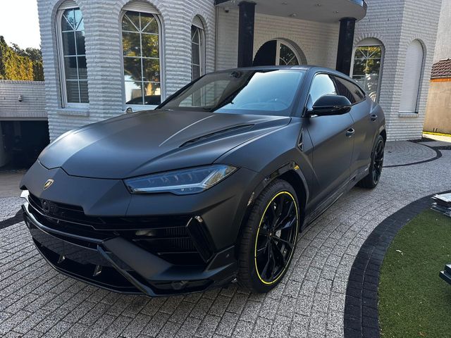 Lamborghini Urus S /Q-Citura/B&O/Black//Matrix/Panorama/HUD