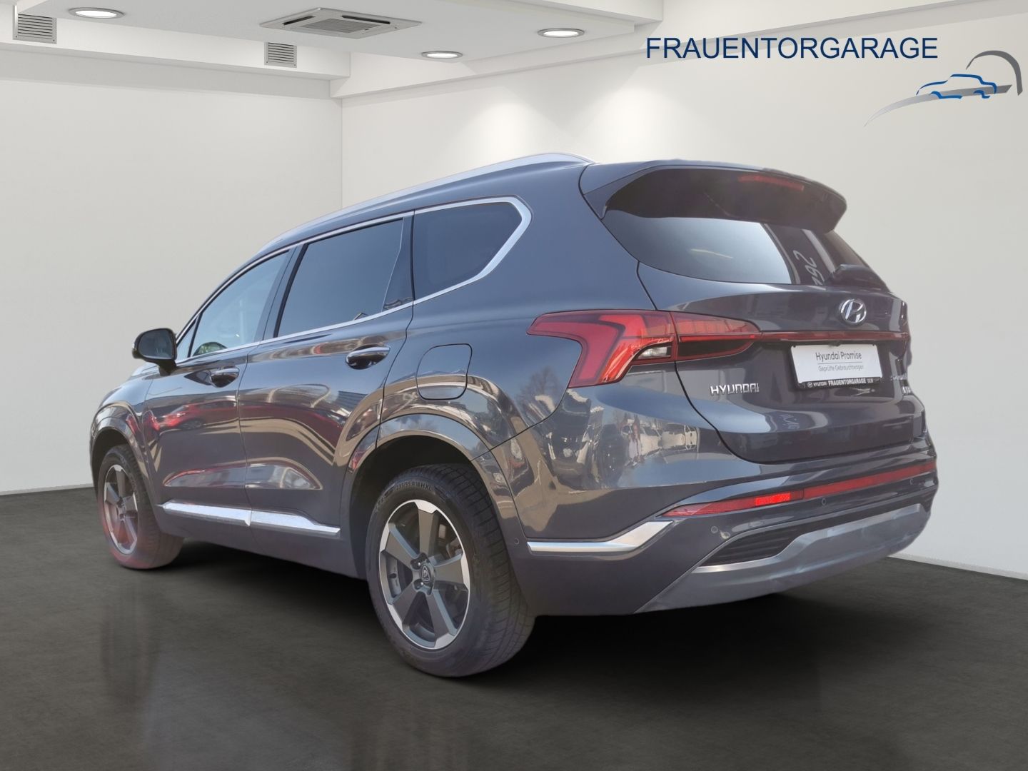 Fahrzeugabbildung Hyundai SANTA FE Signature Hybrid 4WD 1.6 T-GDI  Panodac