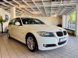 BMW 318i Touring Neu Hu&Au AHK - BMW 318 aus 2011: Kombi