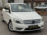 Mercedes-Benz B 180 BlueEfficiency AUTOMATIK+XEN+NAVI+PDC+LED - Mercedes-Benz B 180: Blueefficiency