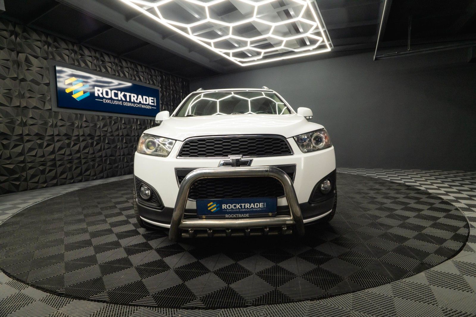 Fahrzeugabbildung Chevrolet Captiva 2.2 D LT+ 2WD Sport | 7 Sitze | 19 Zoll