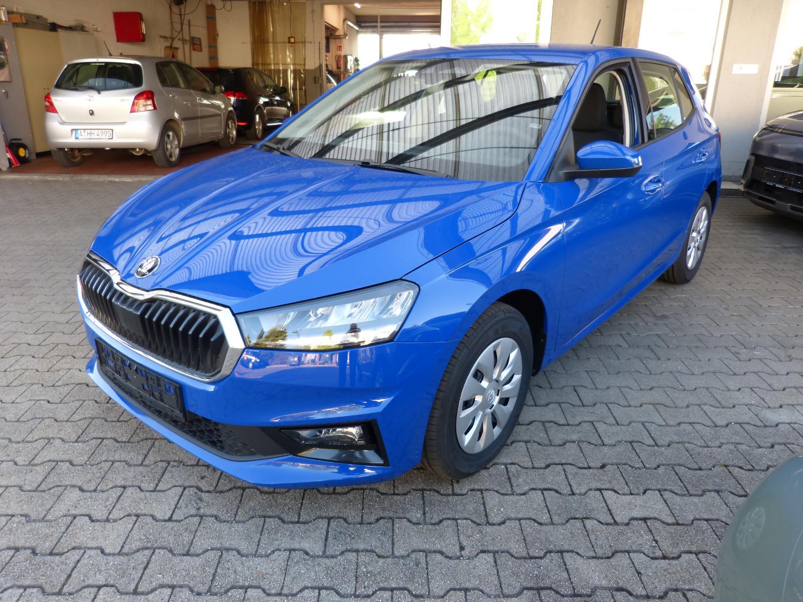 Skoda Fabia Essence SHZ KLIMA PDC LED
