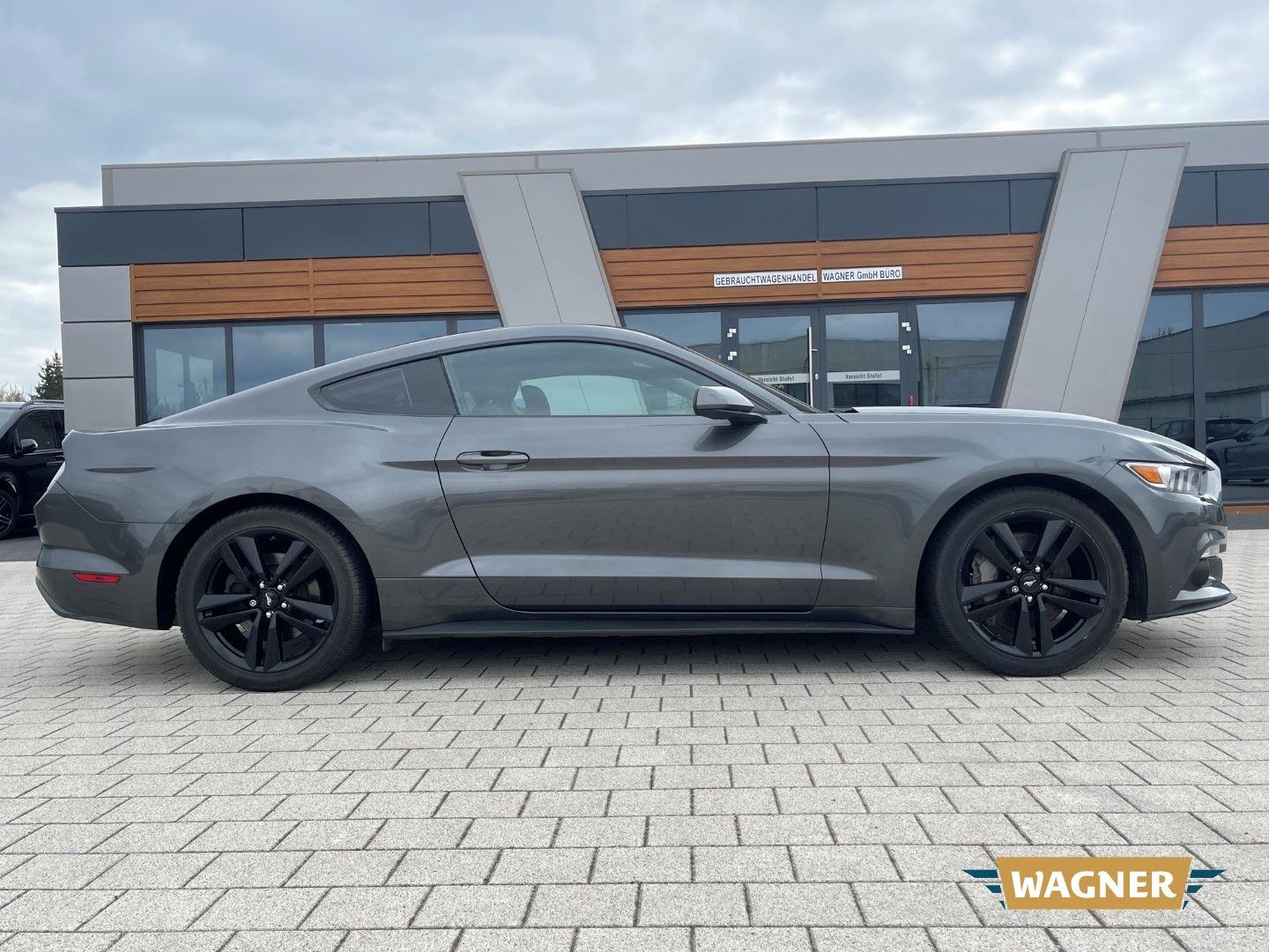 Fahrzeugabbildung Ford Mustang 2.3 EcoBoost Tempomat Automatik