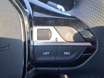 Peugeot 2008 GT 1.2 PureTech 130 360+AHK+Kam.+KeyLess+SD