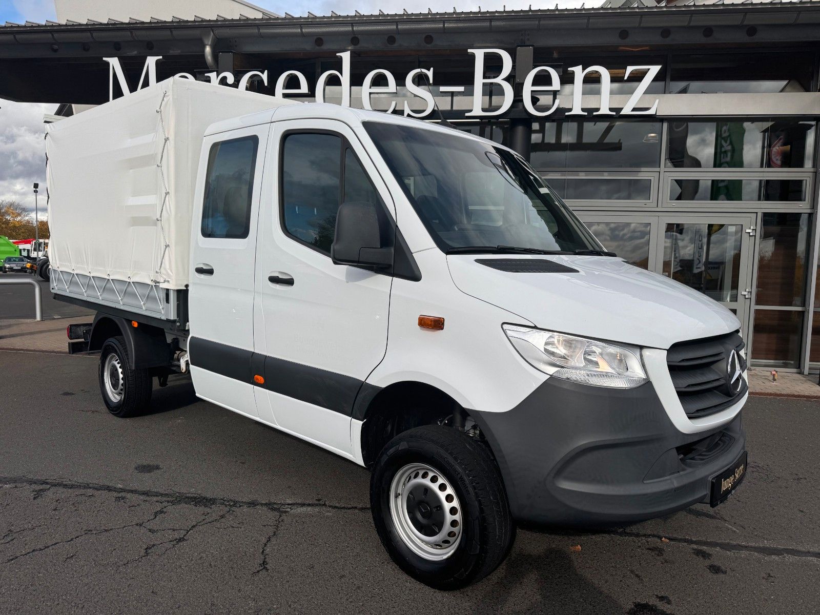 Fahrzeugabbildung Mercedes-Benz Sprinter 314 CDI 4x4 DoKa 3665 Klima AHK