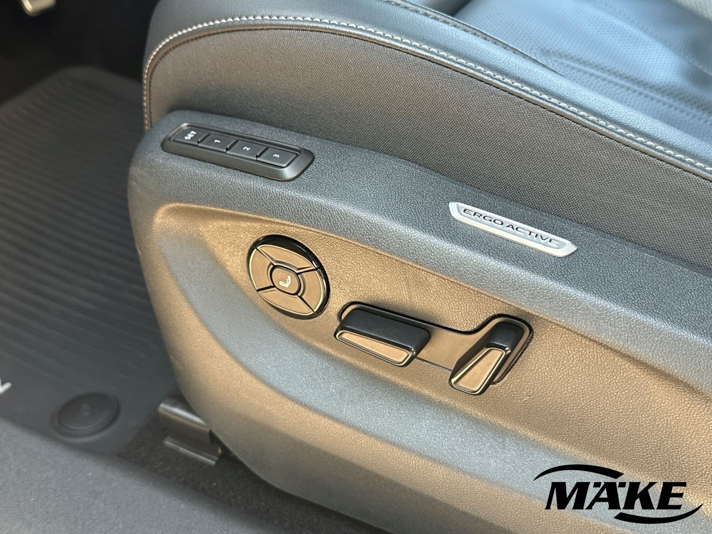 Tayron R-Line 1.5eHybrid DSG BLACK ST. AHZV IQ.L