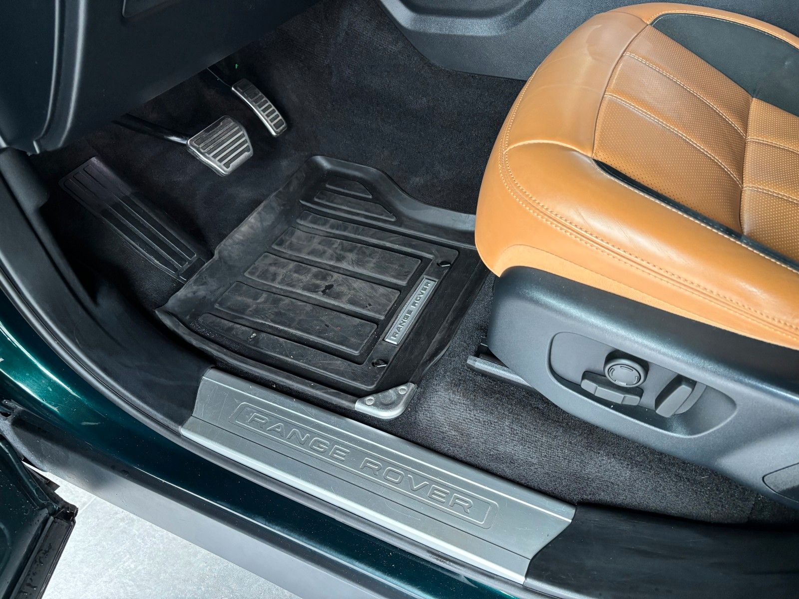 Fahrzeugabbildung Land Rover Range Rover Sport D350 Pano*Meridian*Keyless*Kam