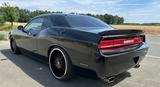 Dodge Challenger SRT8 6.4 ALL BLACK DE-FZG 22er ALU - Dodge Challenger mit Benzin-Antrieb: Coupé, Leder, Schiebedach