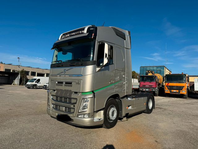 Volvo FH 500 Globetrotter SZM 4X2 VEB-PLUS Euro 6 ADR