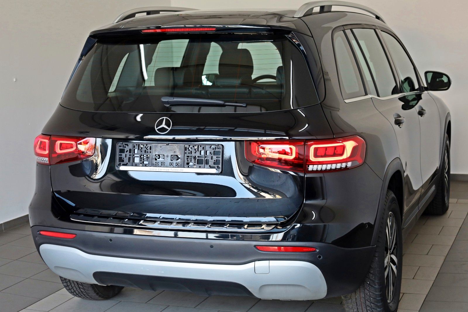 Fahrzeugabbildung Mercedes-Benz GLB 200d Style T.Leder,Navi,LED,SH,Park Paket