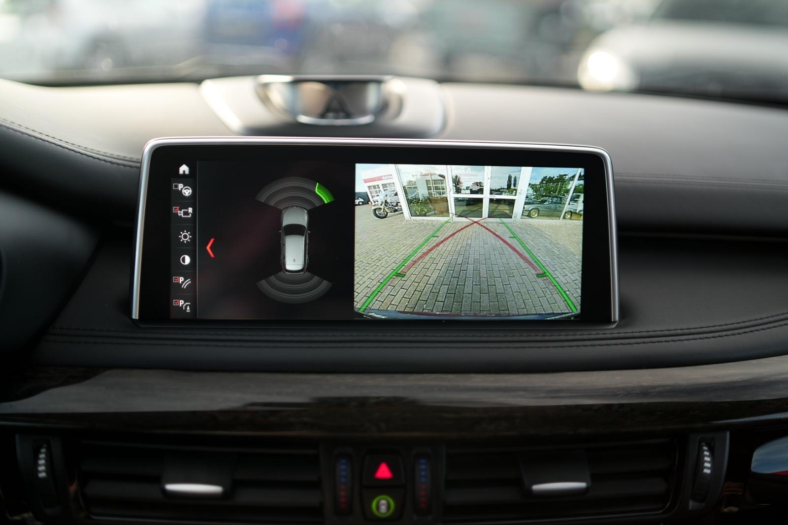 BMW X5 xDrive 50i Bang&Olufsen HUD Softclose AHK