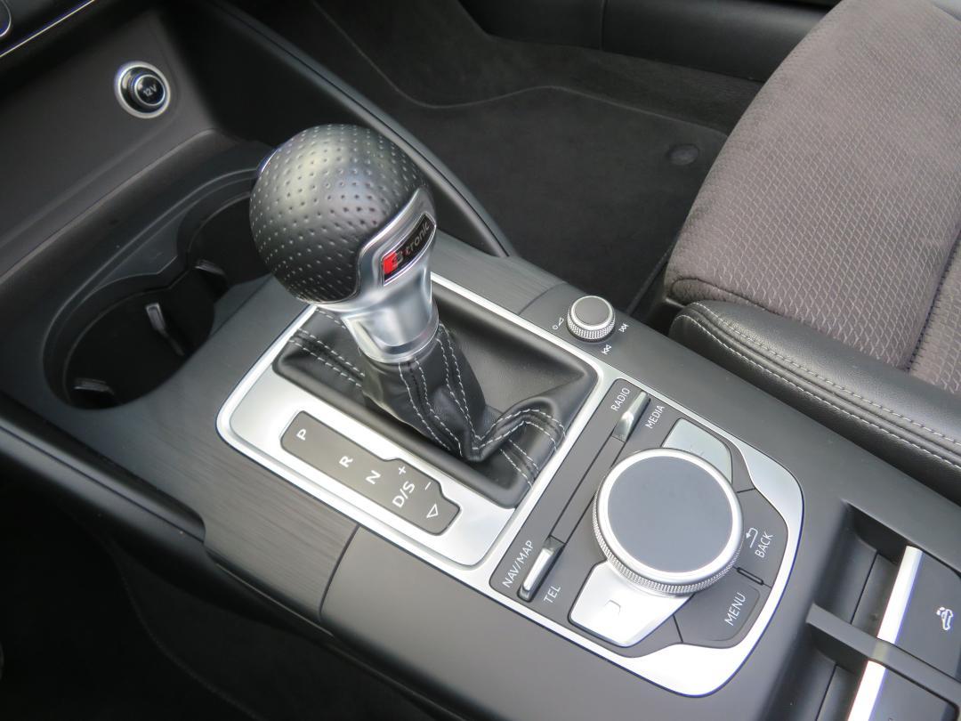 Audi A3 Cabriolet S-Tronic 1.4 TFSI S-LINE NAVI LED