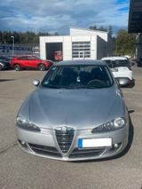 Alfa Romeo 147 1.9 JTDm TÜV Neu 2027! - silberne Alfa Romeo 147