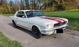 Ford Mustang Baujahr 1966 - Ford Mustang aus 1966: Coupe