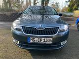Skoda Rapid 1.0 TSI DSG Drive Spaceback Drive RüKamera - graue Skoda Rapid