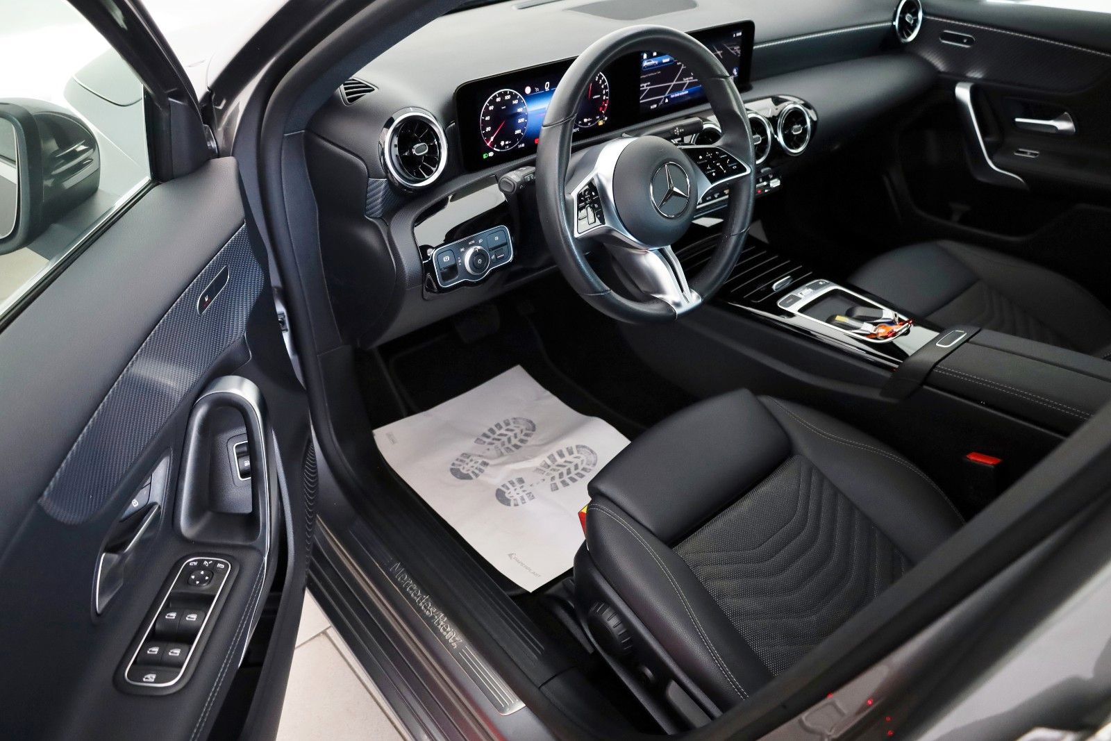 Fahrzeugabbildung Mercedes-Benz A 250 e Progressive,T.Leder,Navi,LED,SH,360°Kam