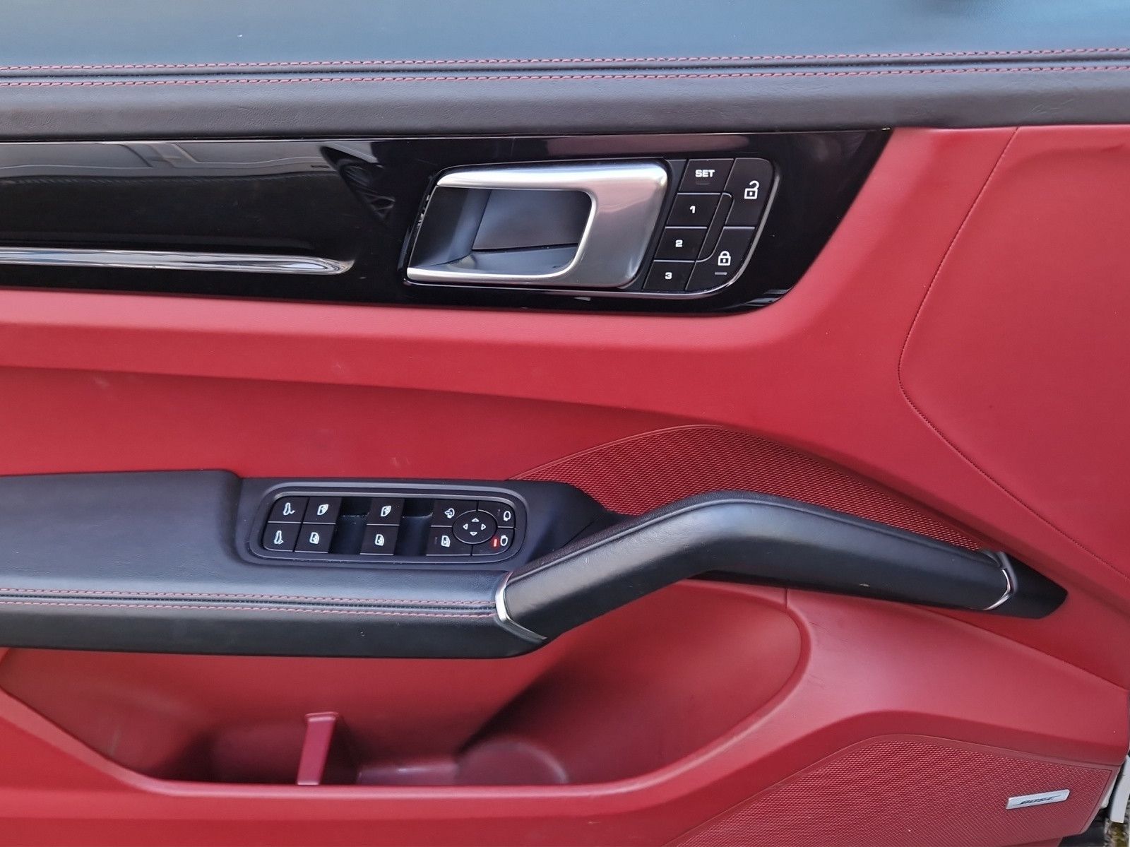 Porsche Cayenne Coupe Platinum SportDesign 18w ACC 360° foto 14