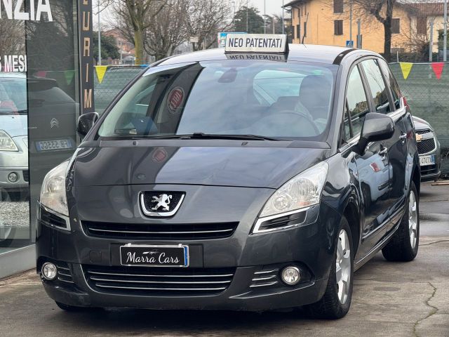 Peugeot 5008 1.6 HDi 115CV -AUTOMATICA