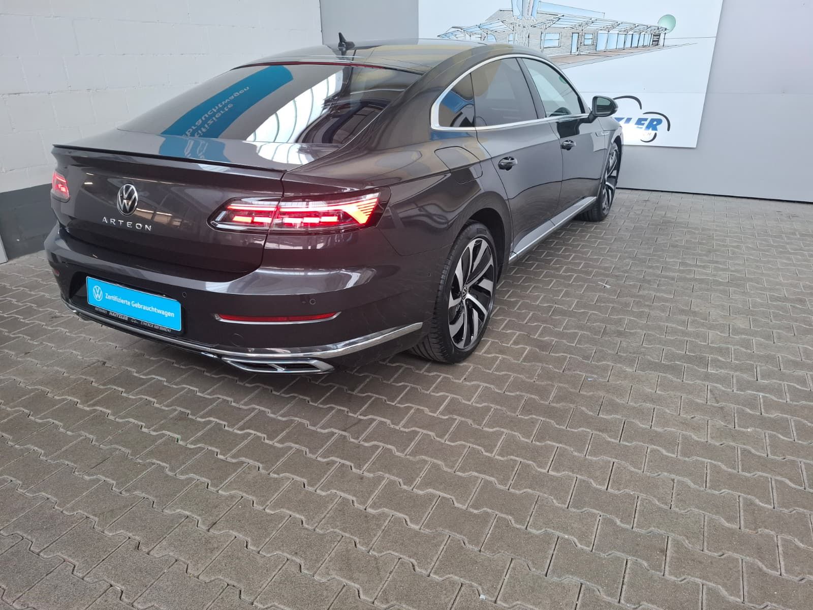 Fahrzeugabbildung Volkswagen Arteon Lim. R-Line 2.0 TDI DSG +IQ-Light +ACC