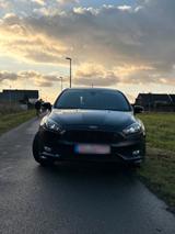 Ford Focus mk3 ST-Line  Schwarz | 1.6 Ben... - Ford: Mk1
