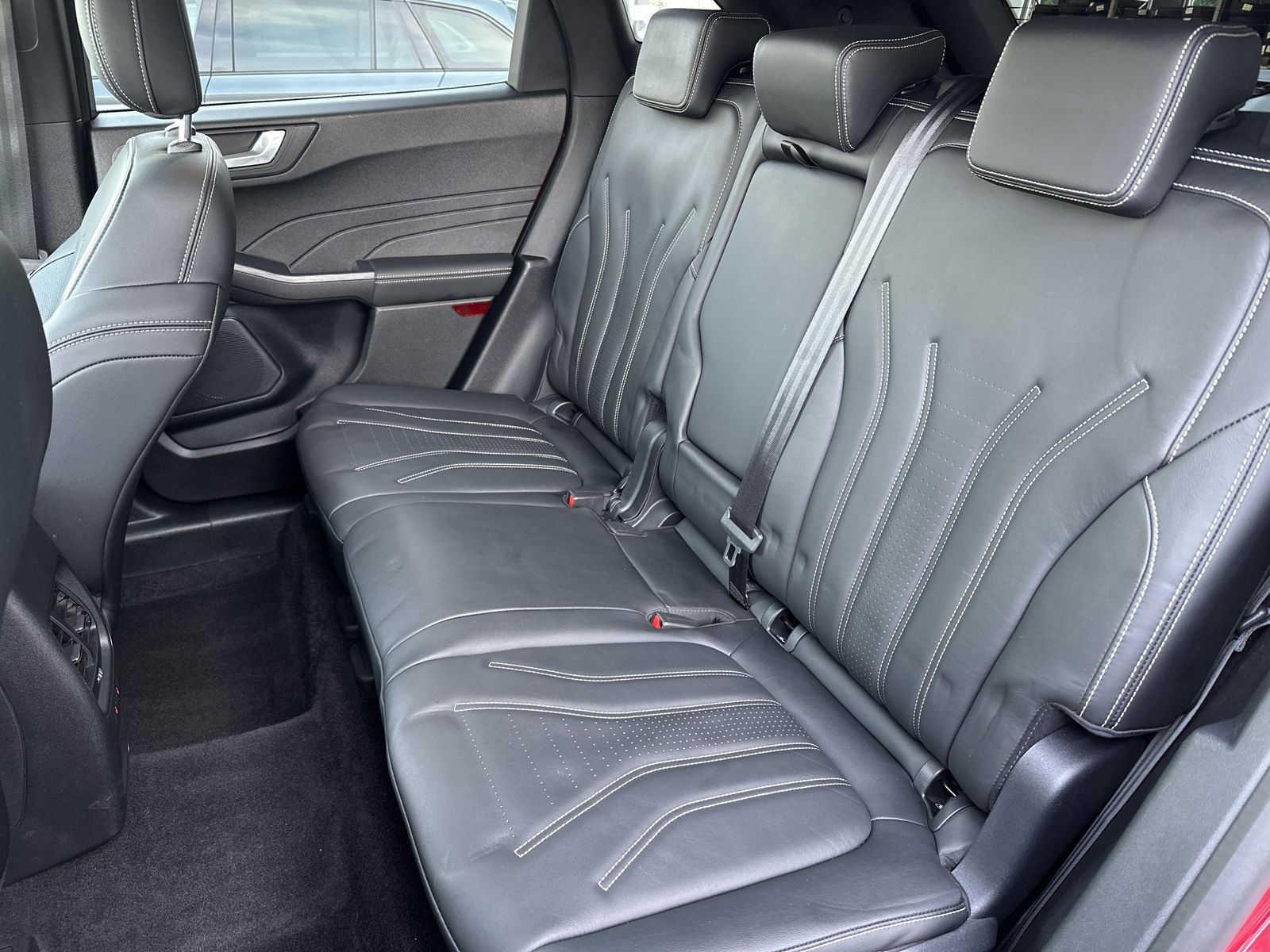 Fahrzeugabbildung Ford Kuga 2.0 EB 4x4 Vignale NAV+LED+KAMERA+ACC+18ZO