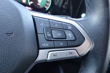 Volkswagen Golf - 11