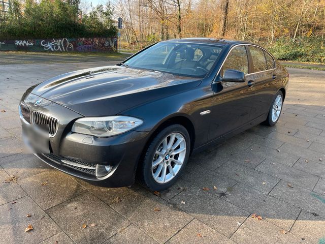 BMW 523i 3.0 Automatik *Top Zustand *