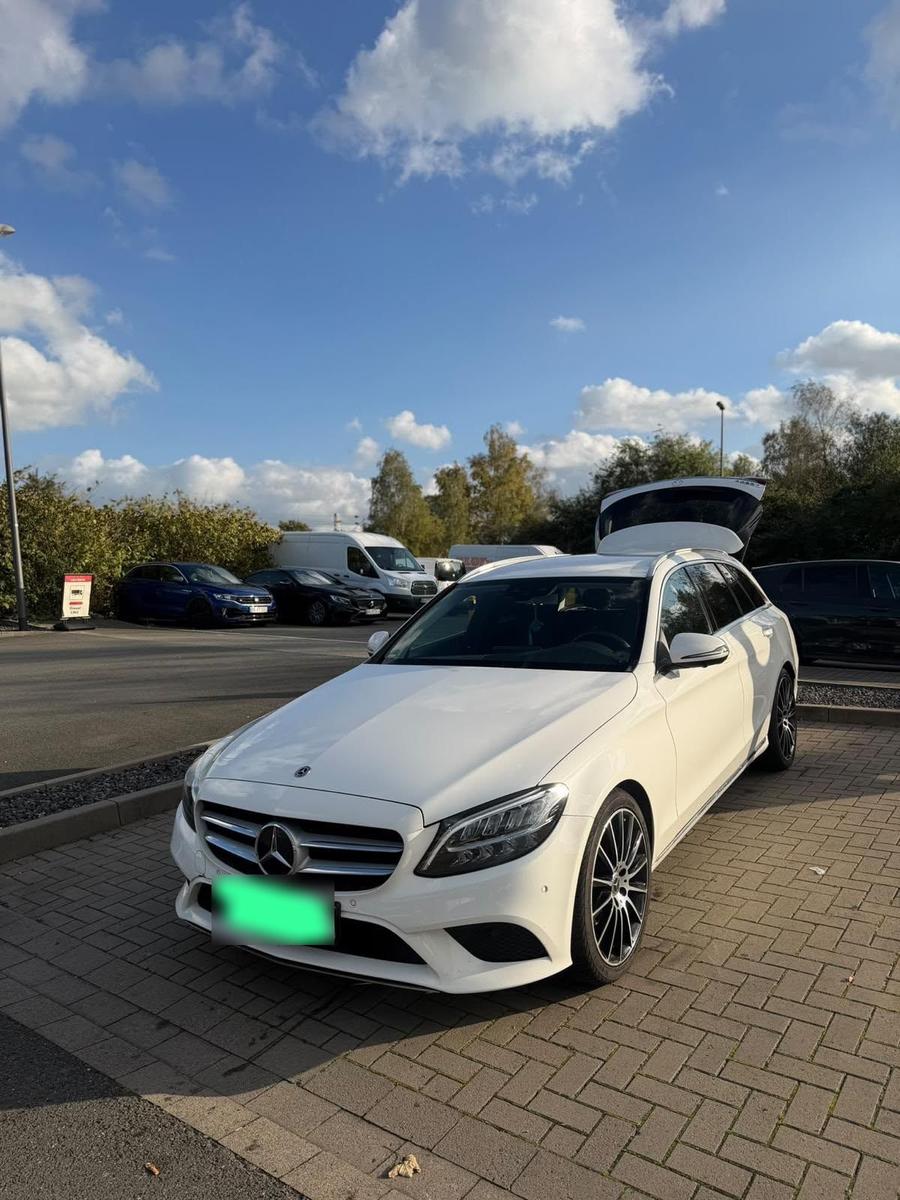 Mercedes-Benz C 220