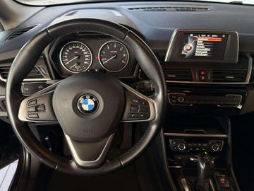 BMW 218 - 9