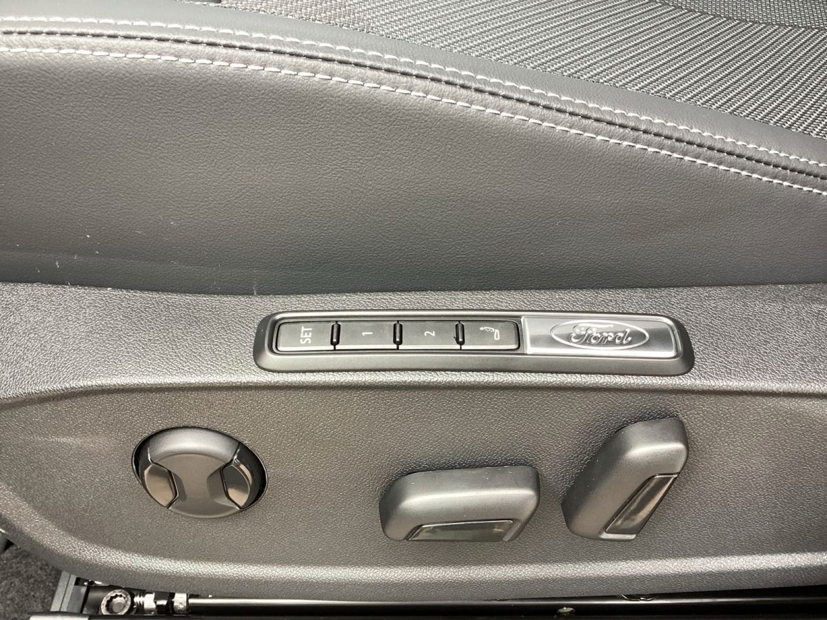 Ford Explorer - Bild 19