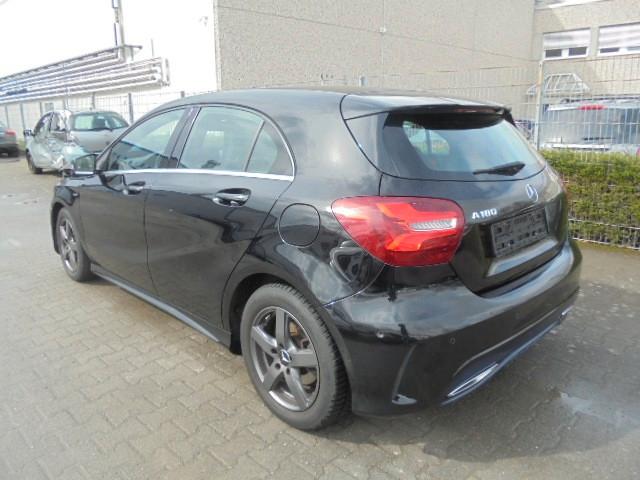 Mercedes-Benz A 180 A A 180--AMG Line--BlueEfficiency