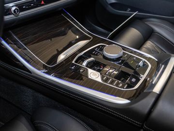 BMW X7 - 11