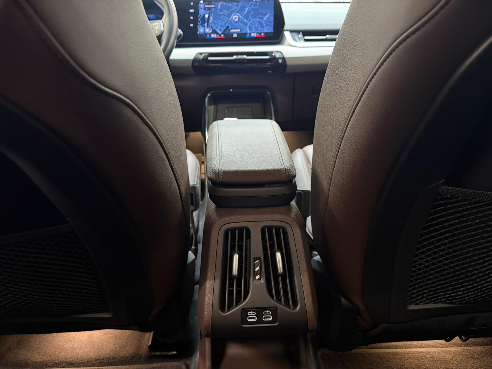 BMW iX1 xDrive30 HUD AHK LED PDC+, миниатюра 14