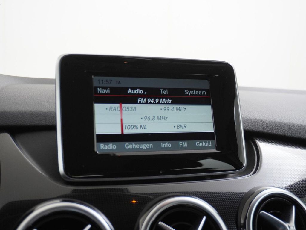 Mercedes-Benz B 180 Ambition