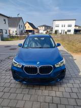 BMW X1 xDrive18d AHK + Garantie
