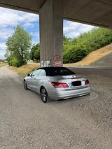 Mercedes-Benz E 200 Autom. Standard - Mercedes-Benz E 200 von privat